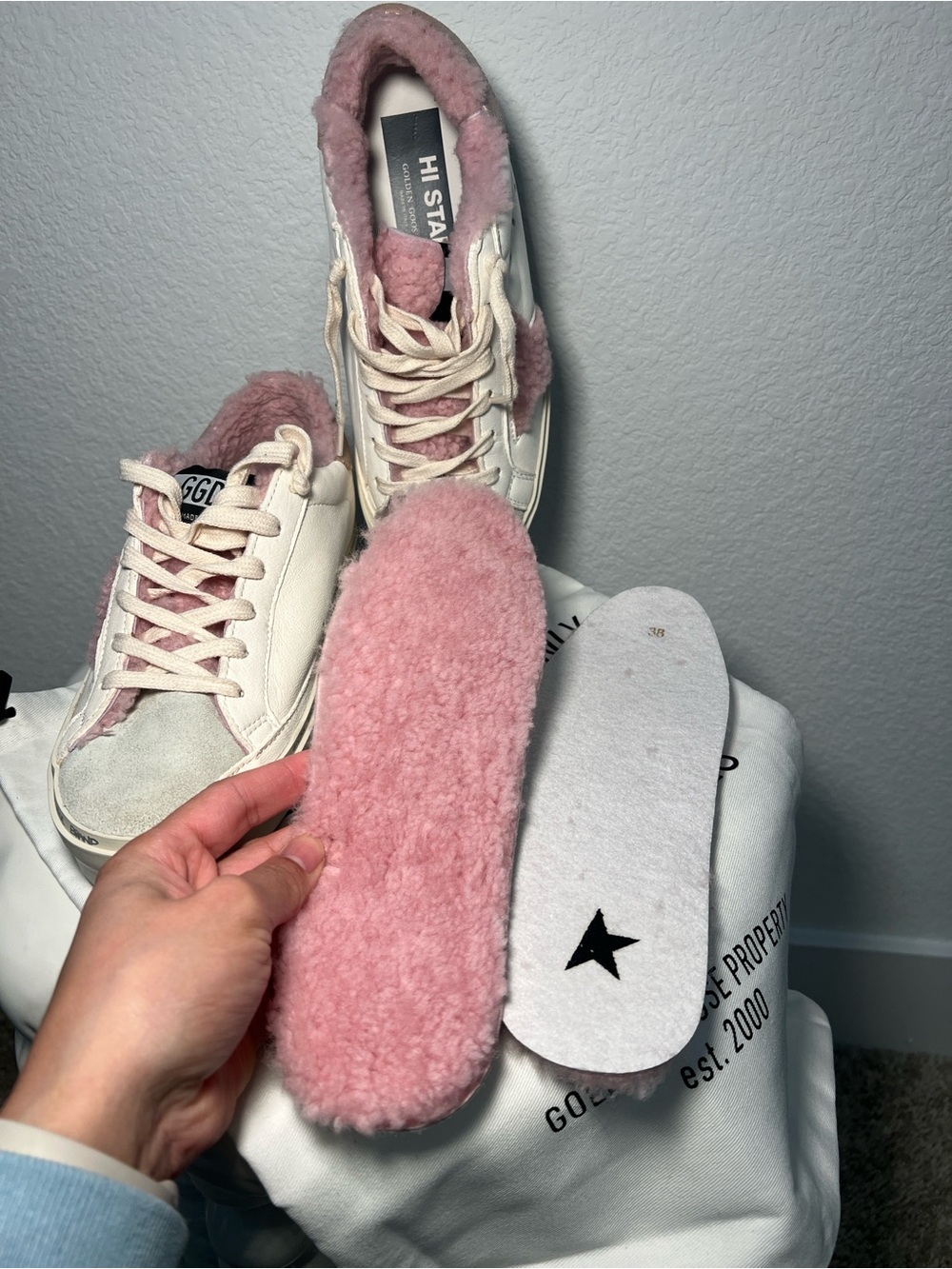 Golden Goose Hi-Star shearling-lined leather suede sneakers - Picture 10 of 15